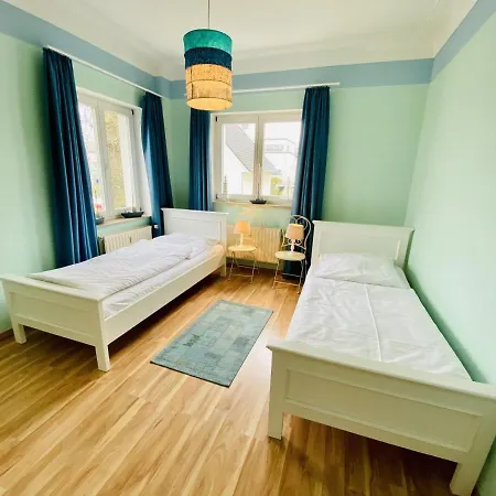 Bootshaus/ Holzdeck Apartment