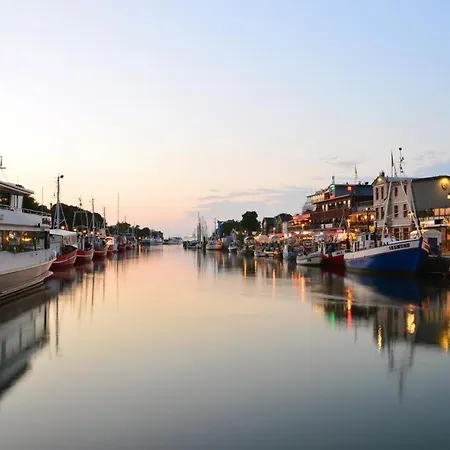 アパート Bootshaus/ Holzdeck ロストック