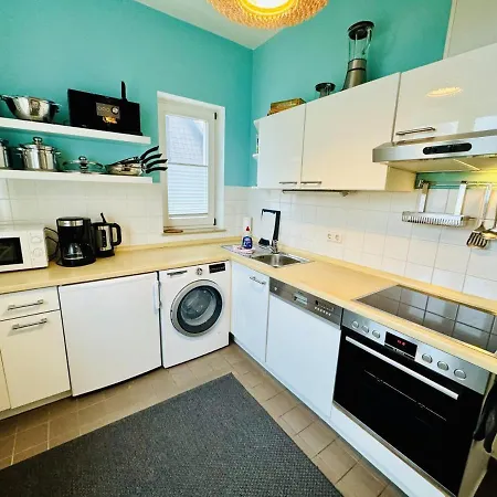 Bootshaus/ Holzdeck *