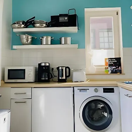 Bootshaus/ Holzdeck Apartment